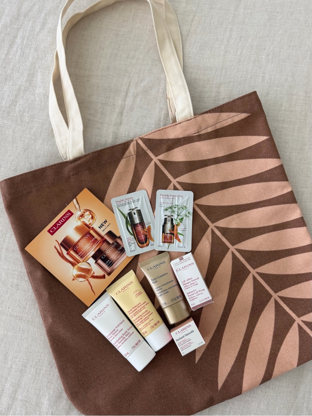 8 Piece Clarins Skincare Bundle with Tote Bag
